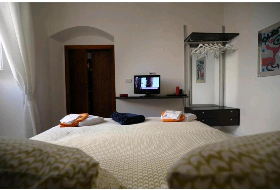 Saint Patrick Guest House Barletta Eksteriør billede