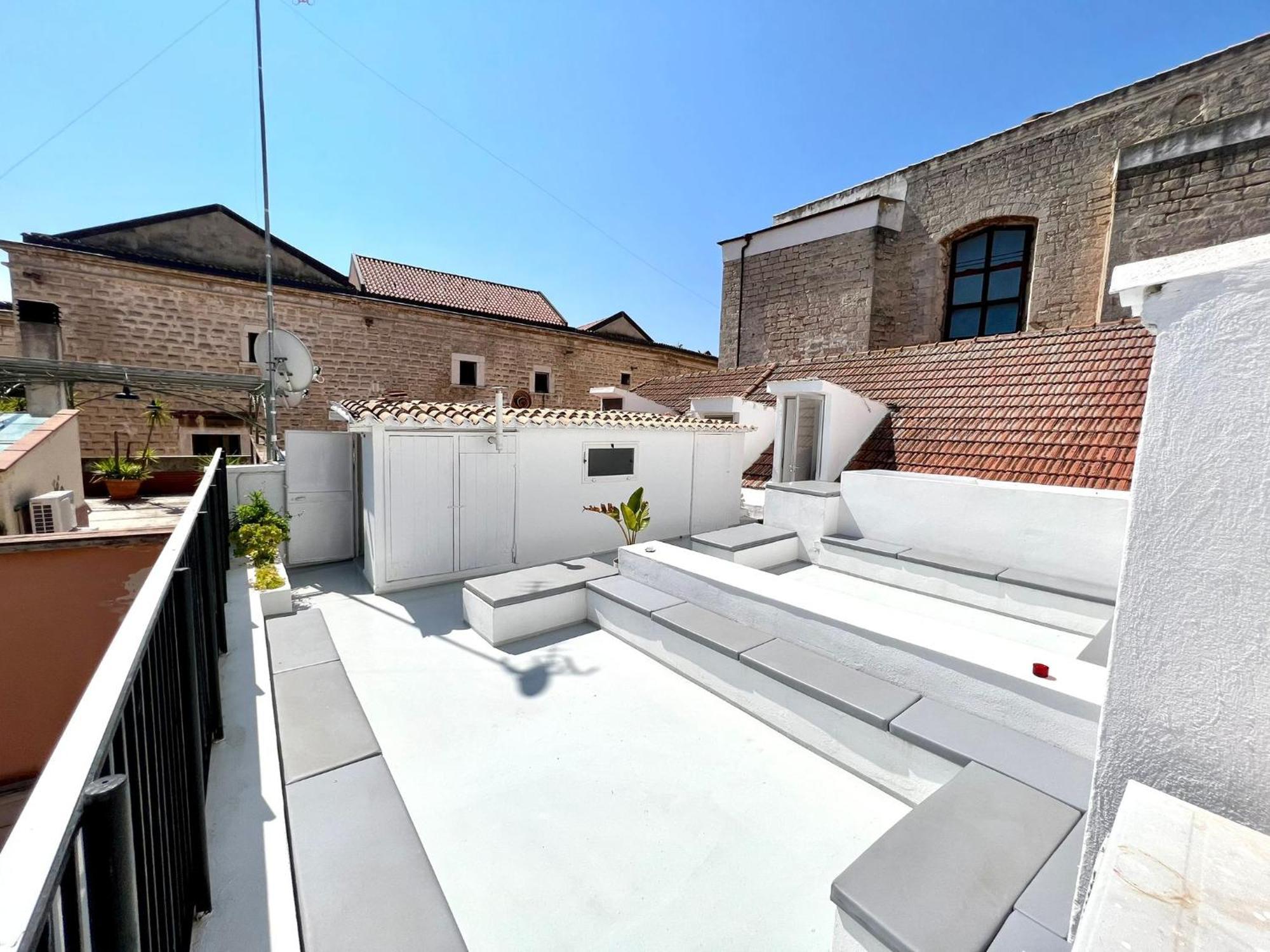 Saint Patrick Guest House Barletta Eksteriør billede